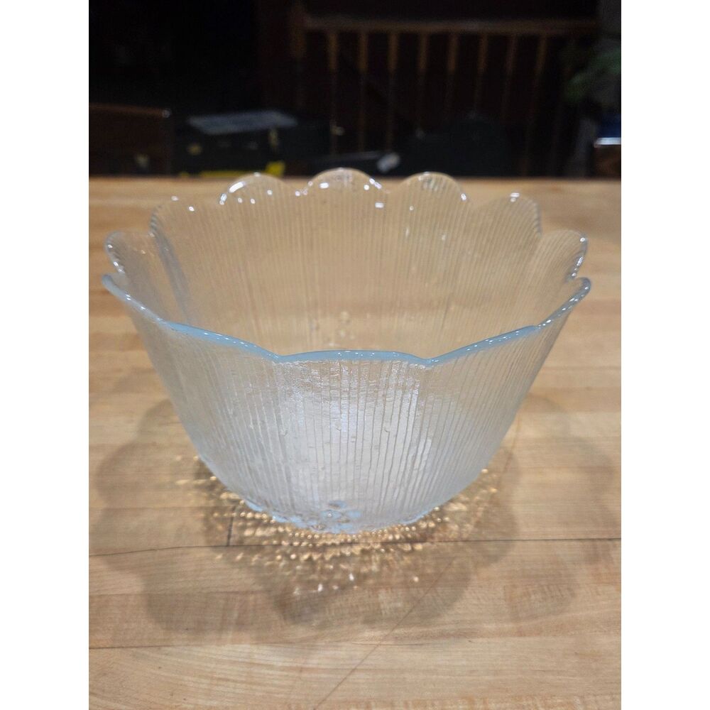 Arcoroc France Vintage Clear Glass Bubble Base Ribbed Scalloped Bowl 8.5"